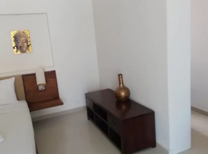 Marinos Place Aparthotel Legian (Bali)