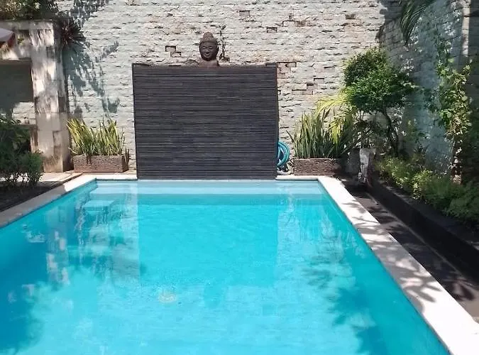 Marinos Place Aparthotel