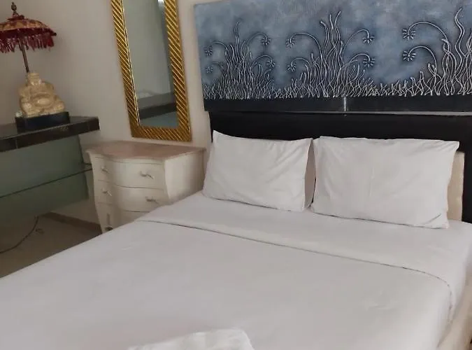 Marinos Place Aparthotel