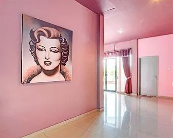 Marinos Place Aparthotel
